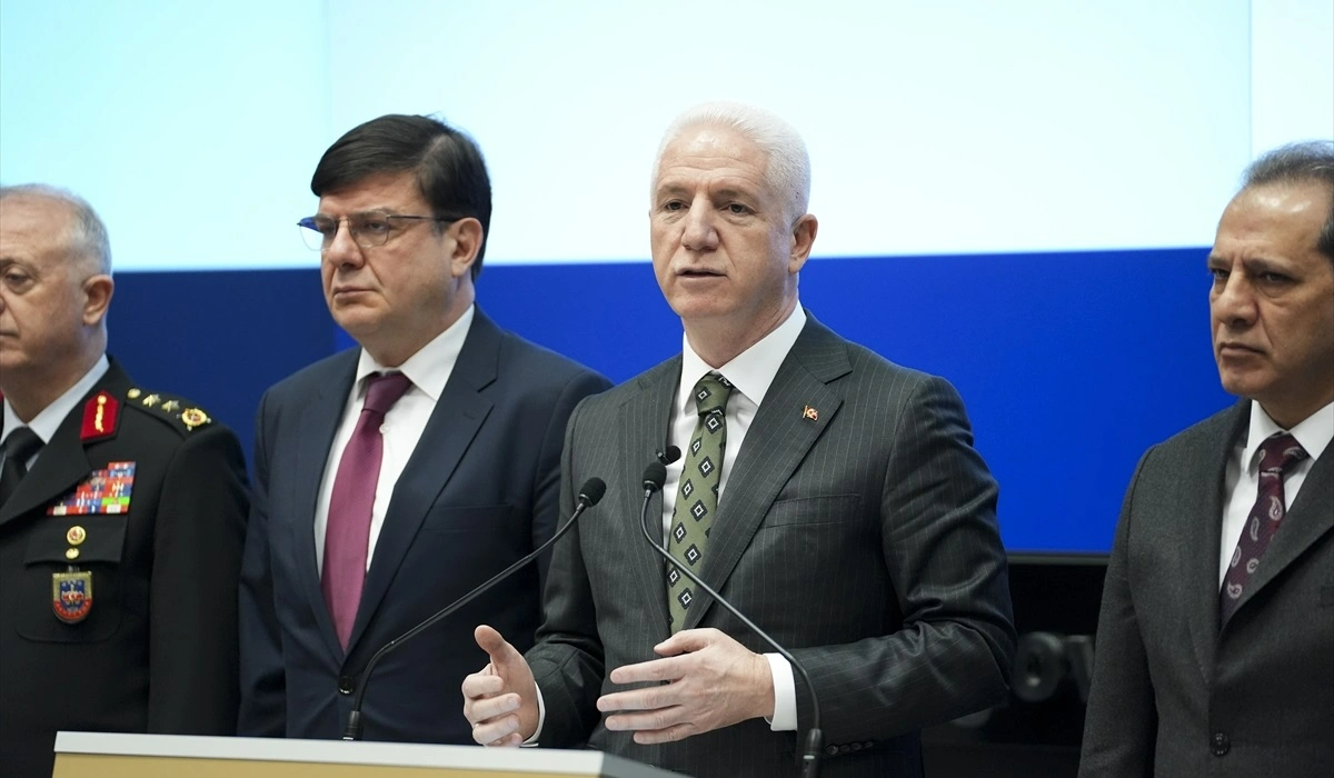 İstanbul Emniyet Değerlendirme Toplantısı İstanbul Valisi Davut Gül’ün katılımıyla İl