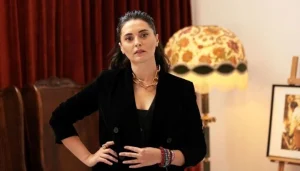 Kral Kaybederse Handan Kim, Gerçek Adı Nedir? Kral Kaybederse dizisinde