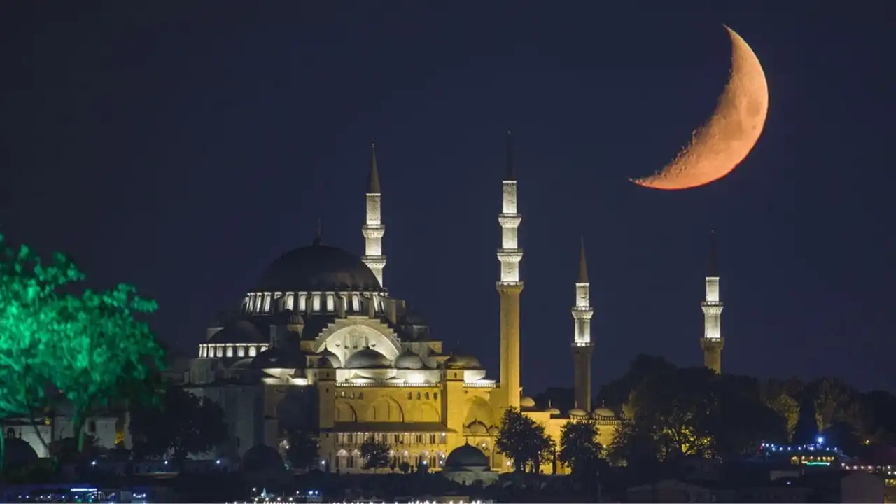 Ramazan Hilali nedir