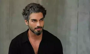 Şükrü Özyıldız, son yılların en popüler Türk oyuncularından biri olarak