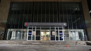 İçişleri Bakanlığı’ndan yapılan yazılı açıklamada, Van Büyükşehir Belediye Başkanı Abdullah