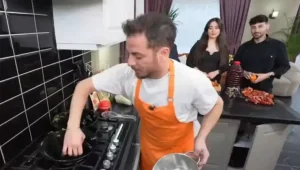 Zuhal Topal’la Yemekteyiz Mehmet kimdir? Televizyon ekranlarının sevilen yarışmalarından biri