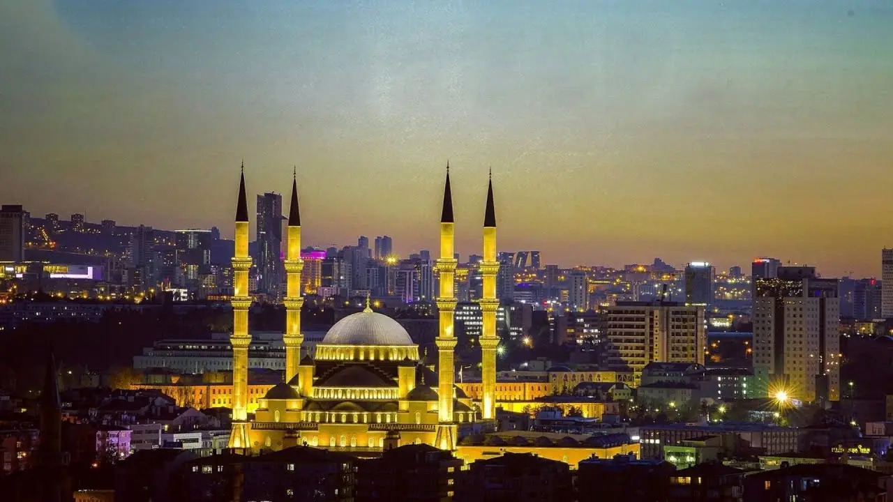 2025 Ankara İmsakiyesi: Sahur ve İftar Saat Kaçta? Ankara’da Gün Gün Sahur ve İftar Vakti