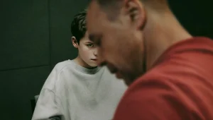 Adolescence dizisi konusu nedir? Dijital dünyada yeni bir soluk arayanlar