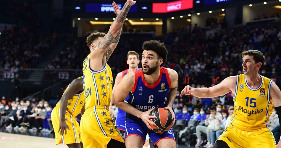 anadolu-efes-maccabi