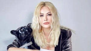 Aylin Coşkun kimdir? Türk pop müziğinin sevilen isminin yaşamı, kariyeri