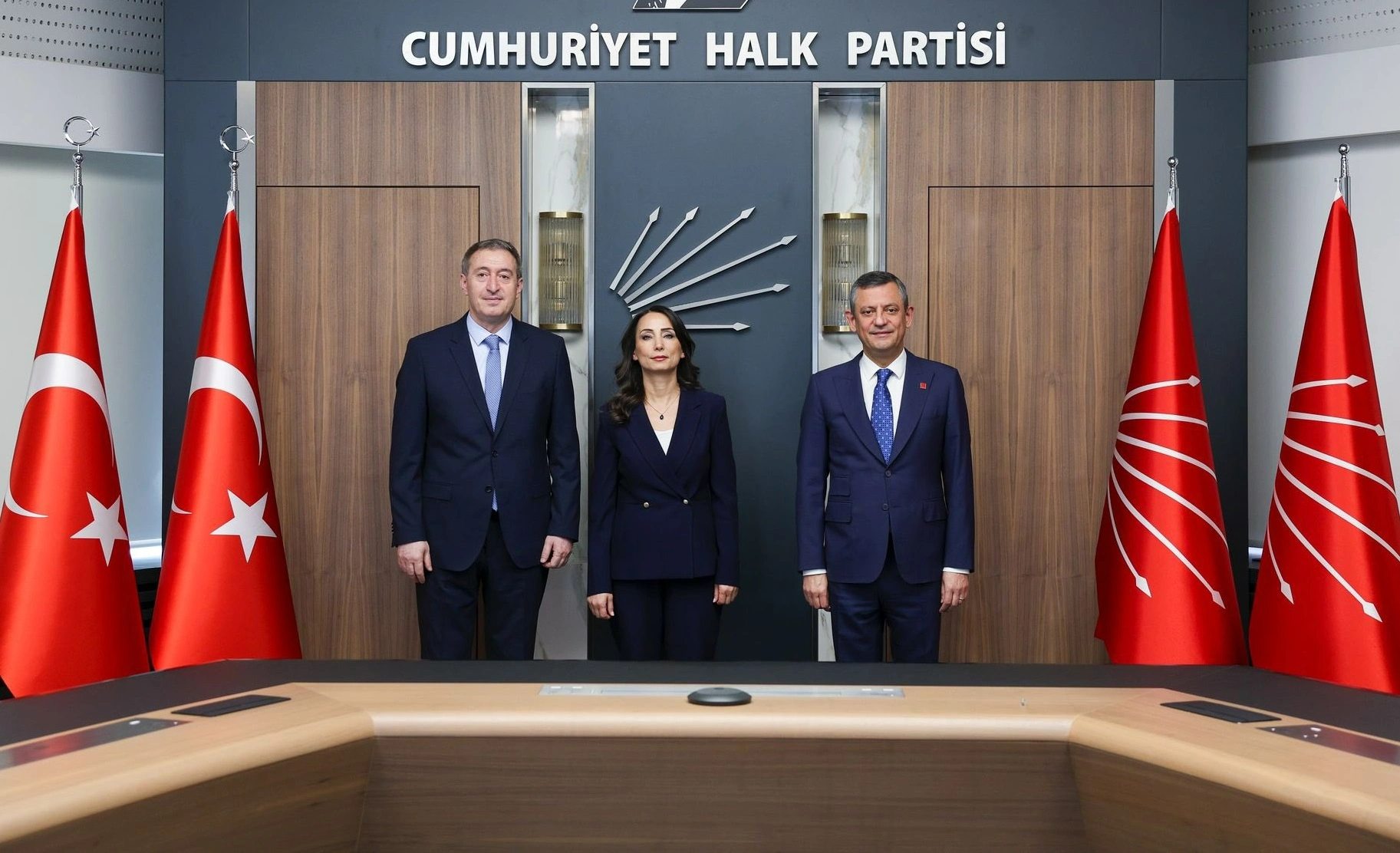 DEM Parti heyetinin, ikinci siyasi parti turu başladı. Heyet ilk