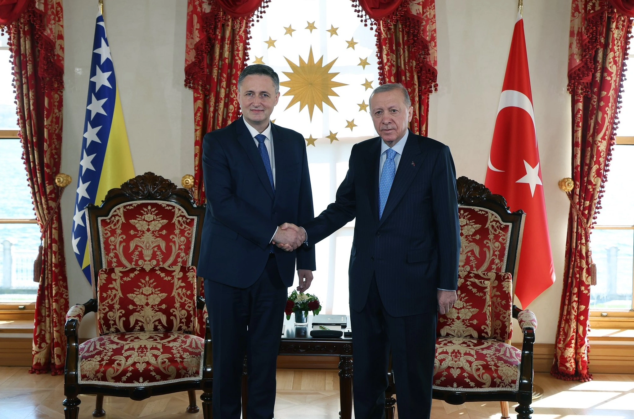 Cumhurbaşkanı Erdoğan, Bosna Hersek Devlet Başkanlığı Konseyi Üyesi Becirovic’i kabul