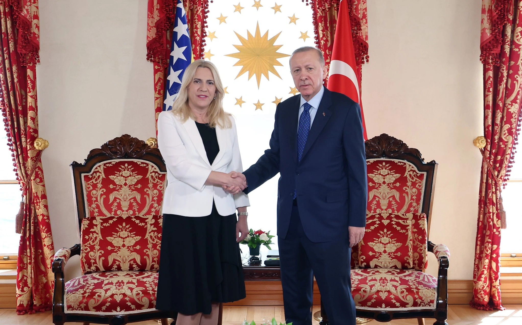 Cumhurbaşkanı Recep Tayyip Erdoğan, Türkiye’ye ziyarette bulunan Bosna Hersek Devlet