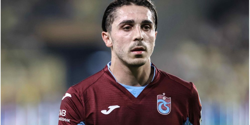 Futbolcu Abdülkadir Ömür Kimdir, Neden Gündemde? Abdülkadir Ömür Kaç Yaşında, Aslen Nereli, Hangi Takımlarda Oynadı, Evli Mi, Mevkii Nedir?
