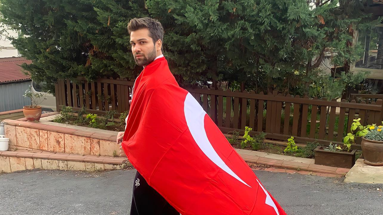 Kaan Özdil kimdir