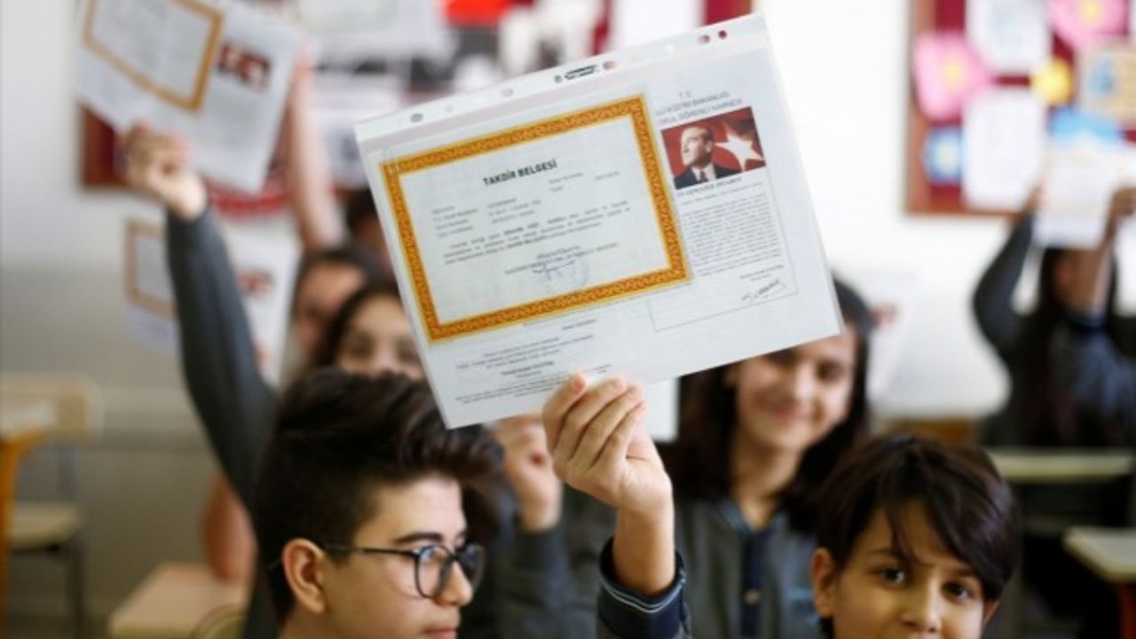 Karne Günü Ne Zaman 2025? Öğrenciler ve veliler, Milli Eğitim