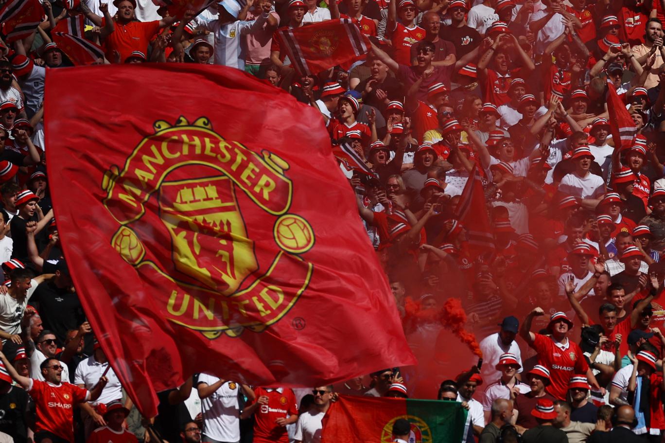 Manchester United, Sezon Sonunda Büyük Yapılanmaya Gidiyor: 10 Futbolcu ile