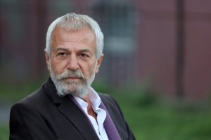 Musa Uzunlar kimdir? Türk tiyatro, sinema ve dizi dünyasının usta