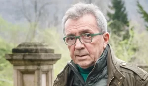 Osman Sınav Kimdir, Kanserden Mi Öldü? Yönetmen Osman Sınav Kaç