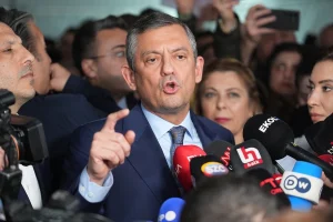 Cumhuriyet Halk Partisi Genel Başkanı Özgür Özel Silivri’deki Marmara Açık Ceza