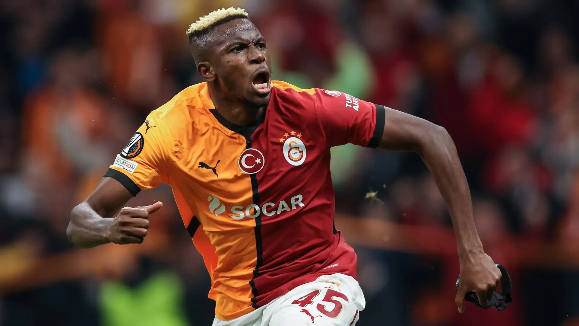 Galatasaray’ın golcü yıldızı Victor Osimhen, gösterdiği üstün performansla hem takımını