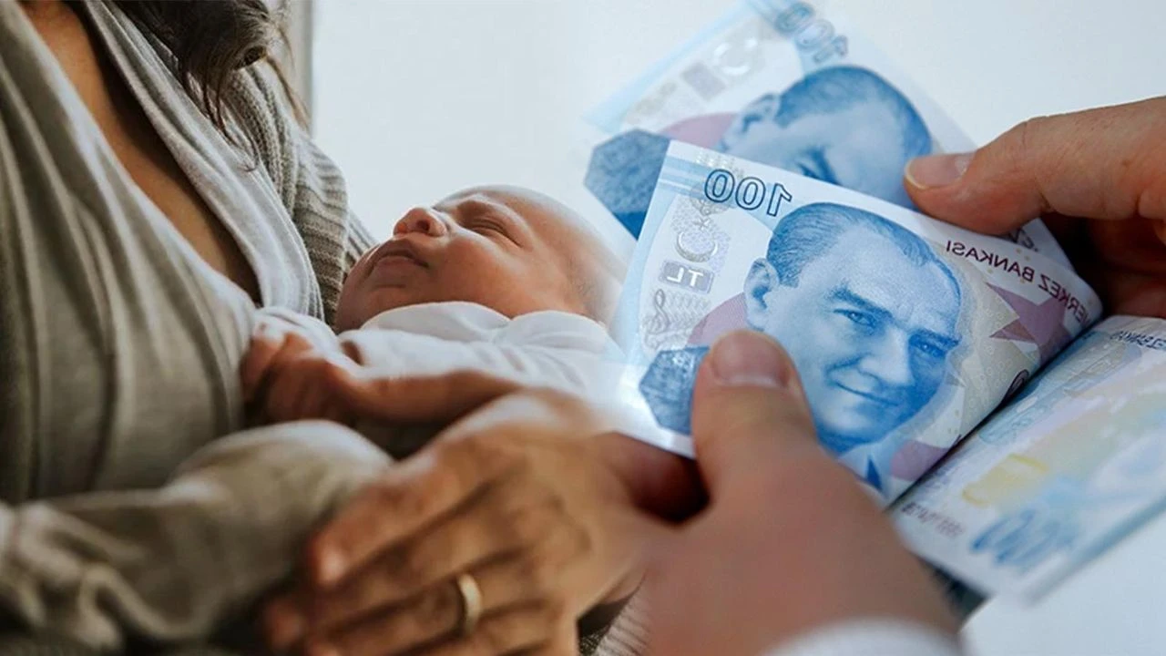 2025 yılı “Aile Yılı” olarak ilan edilirken, annelere yönelik doğum