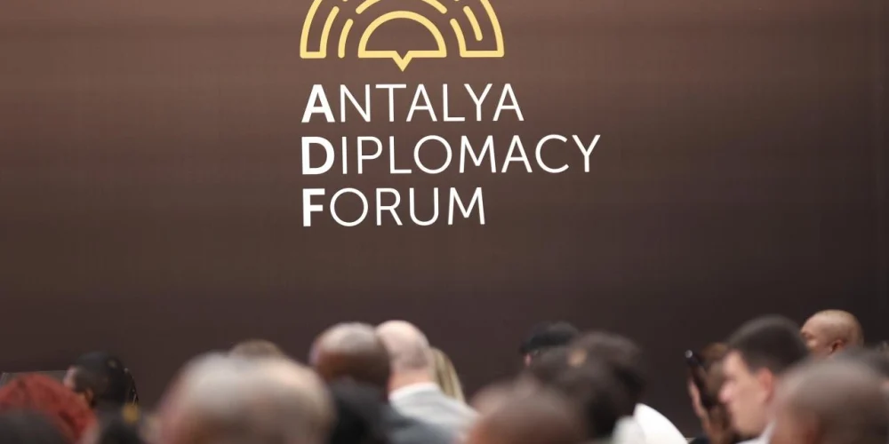 antalya diplomasi forumu 1