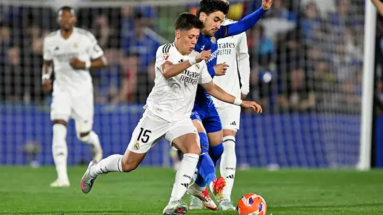 Arda Güler Getafe'yi Tek Başına Yıktı! 2025’teki İlk Golüyle Real Madrid’e Hayat Verdi Arda Güler Getafe'yi Tek Başına Yıktı! 2025’teki İlk Golüyle Real Madrid’e Hayat Verdi