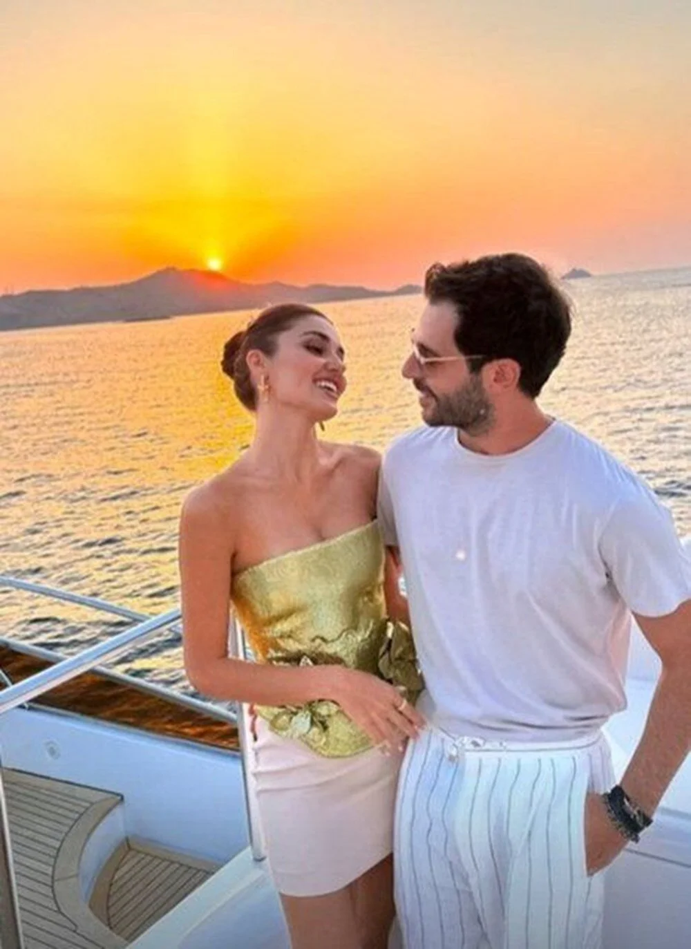 Ayrıldılar Derken Bombayı Patlattı! Hakan Sabancı'dan Hande Erçel Aşkına Sahne Arkası İtiraf!