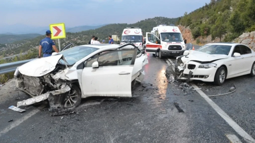 bayram tatili trafik kaza 34 can kaybı 2