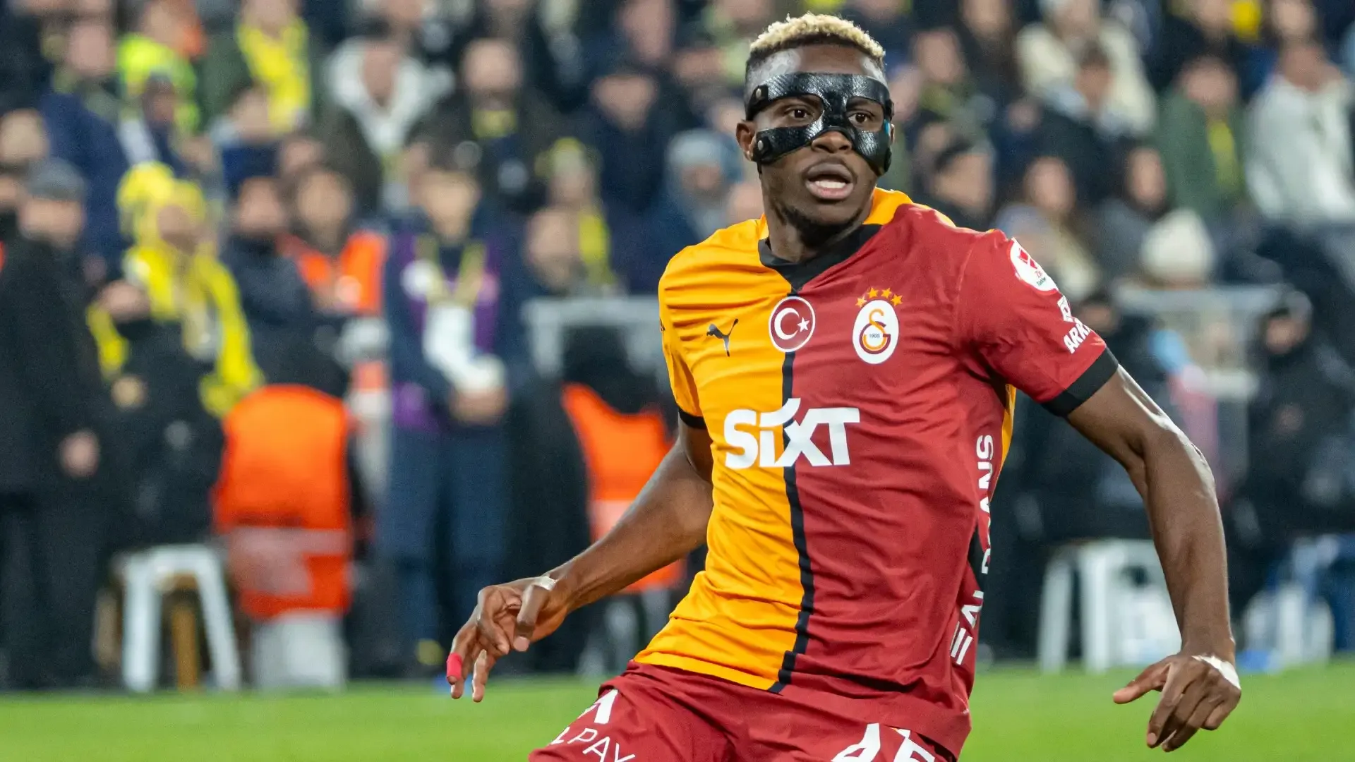 Galatasaray’ın sezon başında Napoli’den kiraladığı yıldız golcü Victor Osimhen hakkında