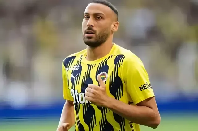 Cenk Tosun, 2024 sezonunun başında Fenerbahçe’ye büyük umutlarla transfer olmuştu.