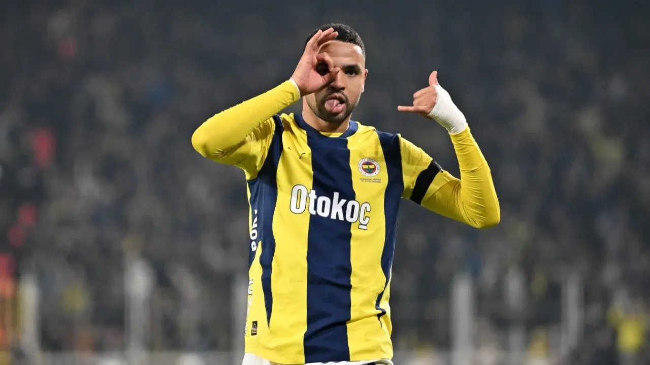 Trendyol Süper Lig’in 30. haftasında Fenerbahçe, sahasında Trabzonspor’u 4-1’lik farklı