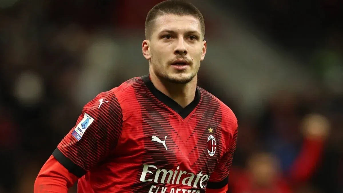 Serie A ekibi Milan’da forma giyen Luka Jovic için transfer