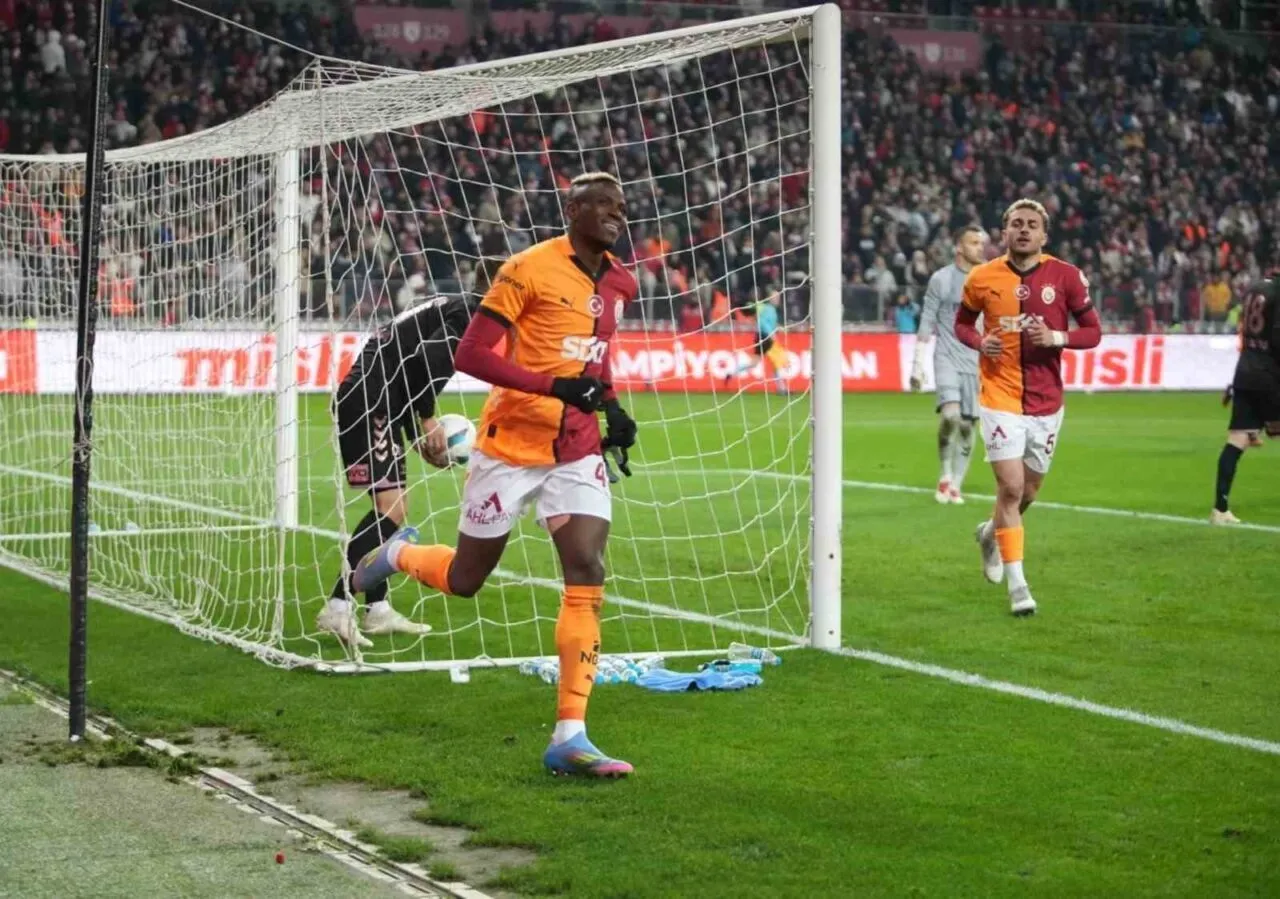 Trendyol Süper Lig’in 31. haftasında Galatasaray, deplasmanda Reeder Samsunspor’u 2-0