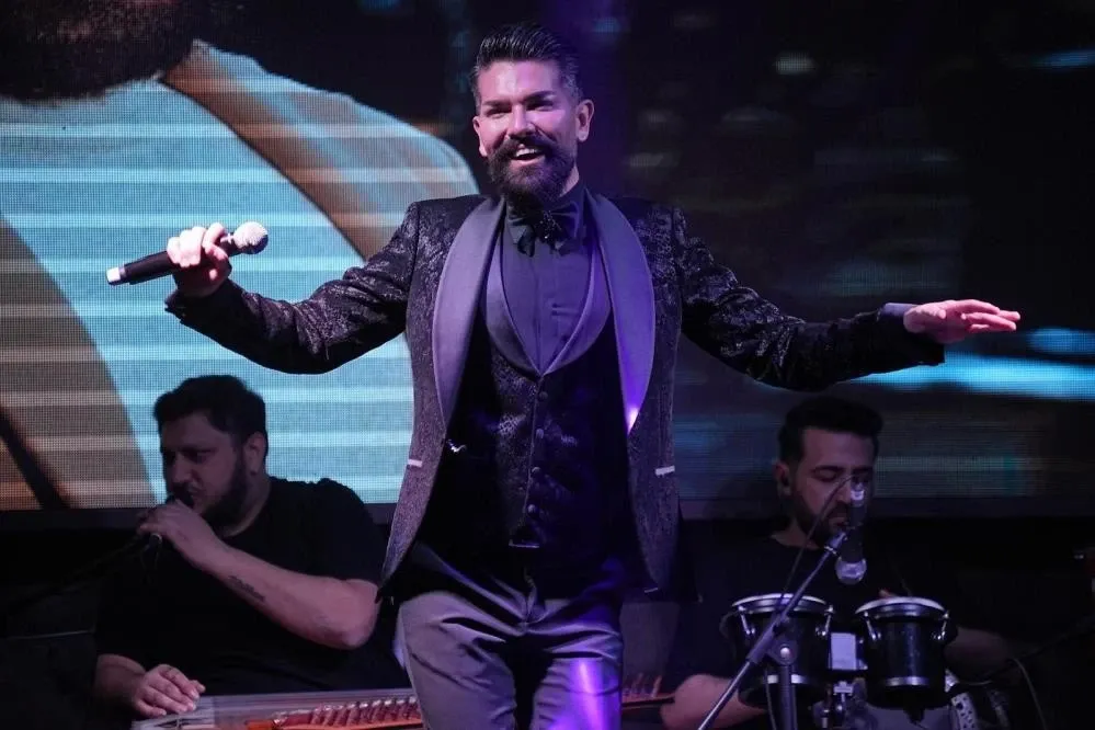 Türk müziğinin güçlü yorumcularından biri olan Mehmet Çevik, uzun süredir