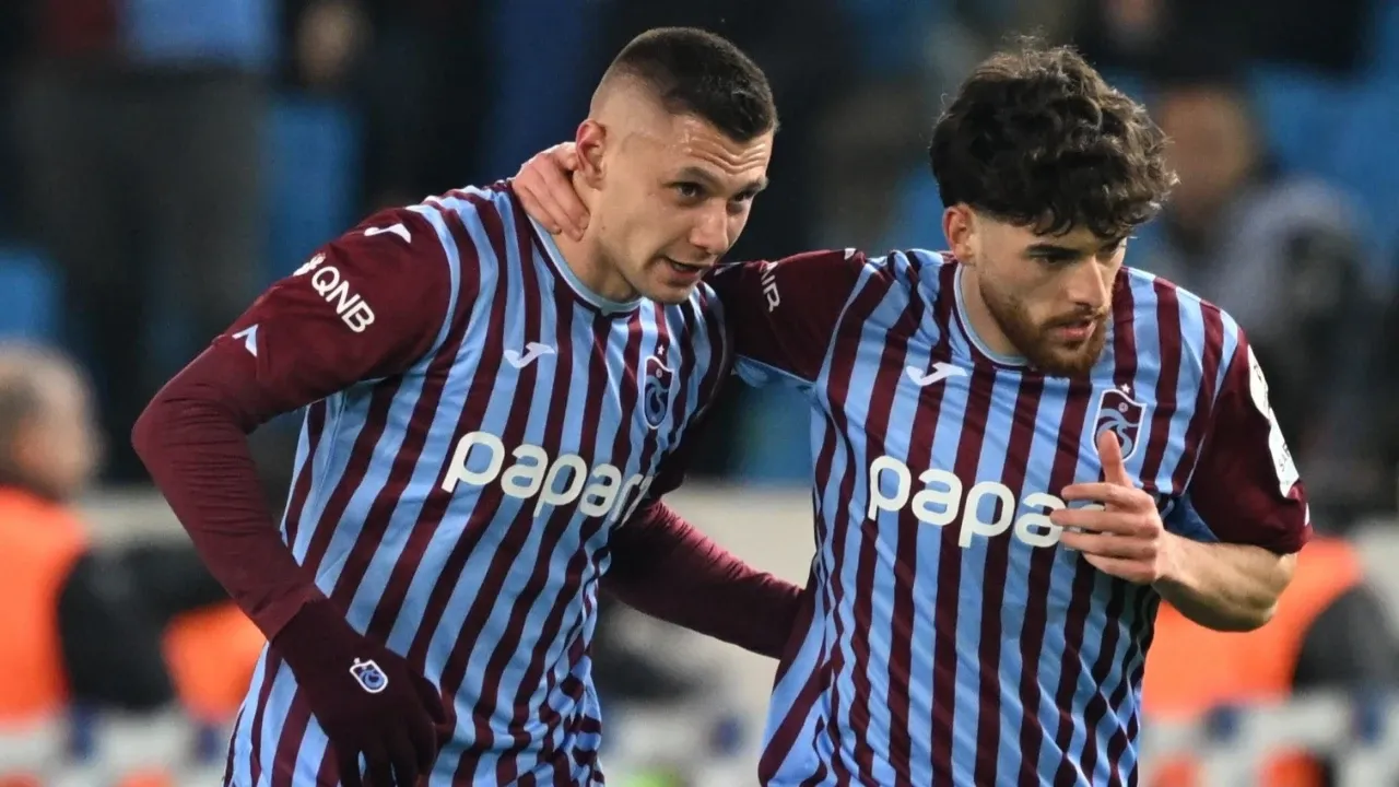 Trabzonspor, Süper Lig’in 31. haftasında evinde oynadığı Karadeniz derbisinde Rizespor’u