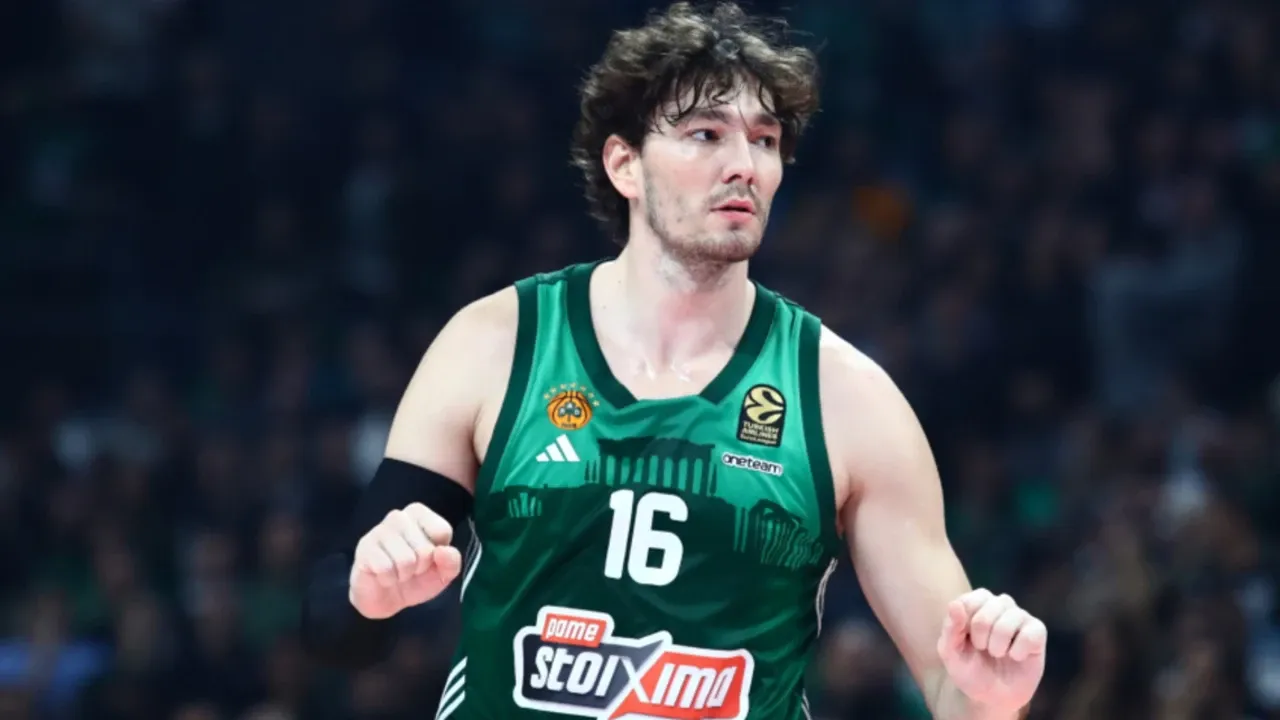 Milli basketbolcu Cedi Osman, sezon başında transfer olduğu Yunanistan temsilcisi
