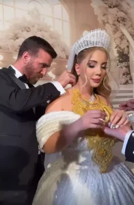 Sosyal medya fenomeni ve şarkıcı Aleyna Dalveren, iş insanı Fatih