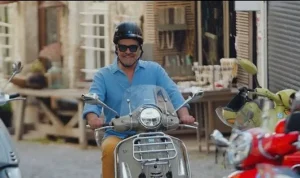 Ekranların sevilen yüzü Beyazıt Öztürk, dünyaca ünlü bir motosiklet markasının