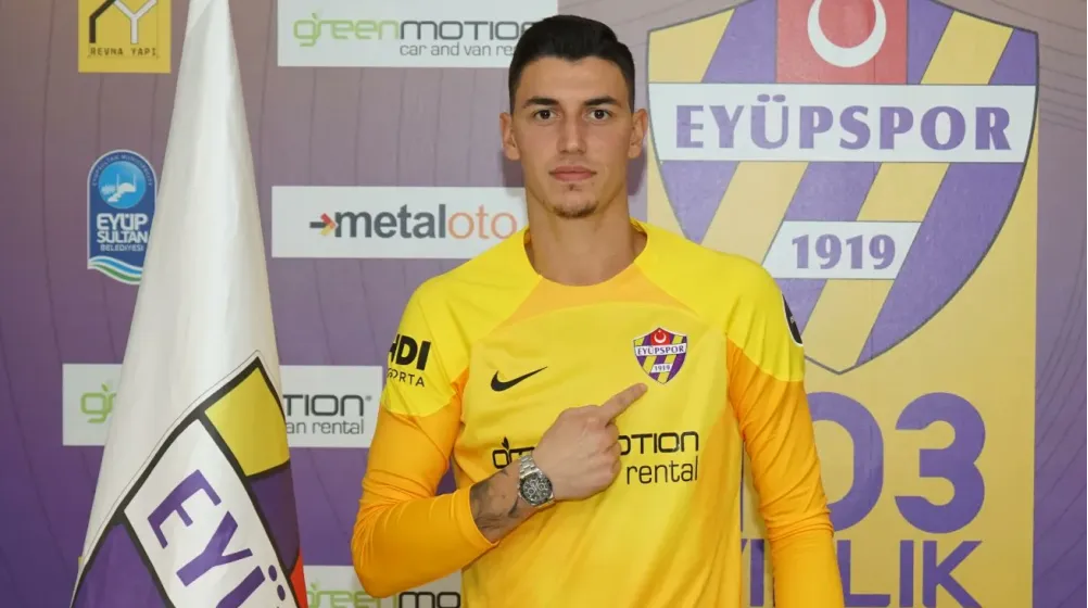 Eyüpspor formasıyla gösterdiği başarılı performansla dikkatleri üzerine çeken genç kaleci