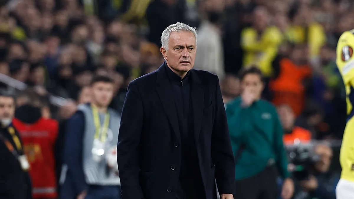 Fenerbahçe, Süper Lig’in kritik haftalarında şampiyonluk yolunda önemli puanlar kaybetmeye