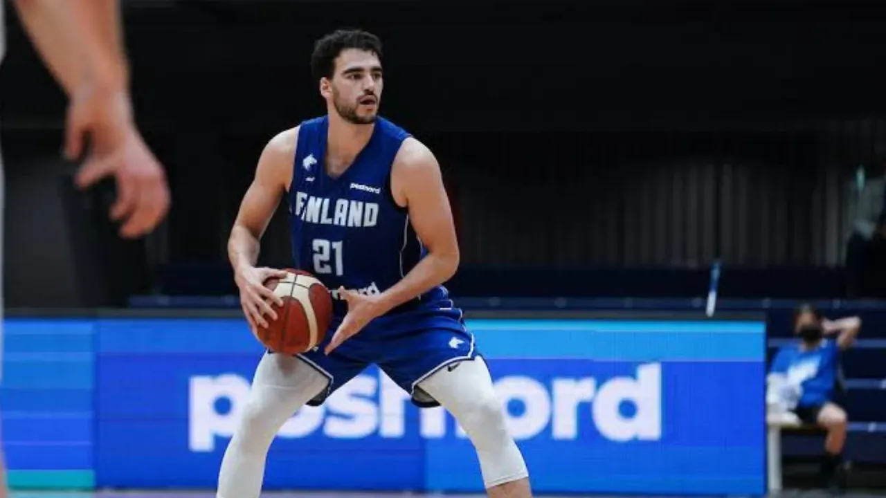 Türkiye Sigorta Basketbol Süper Ligi’nde mücadele eden Karşıyaka, yeni sezon