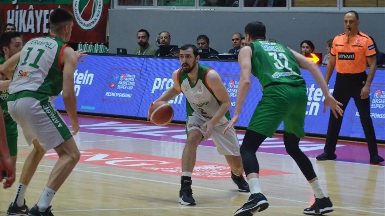 Türkiye Sigorta Basketbol Süper Ligi’nin 27. haftasında Bursa Yörsan, deplasmanda