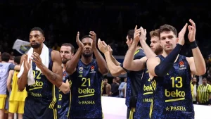 Fenerbahçe Beko, Turkish Airlines EuroLeague çeyrek finalinde Paris Basketball ile