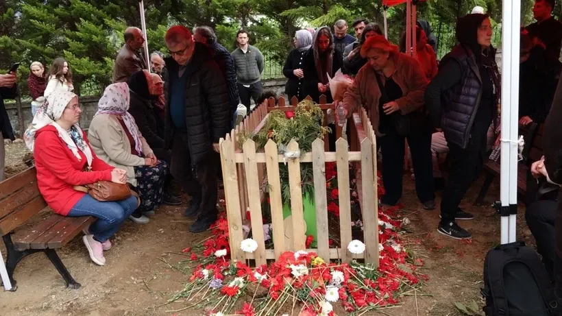 volkan-konak-mezar