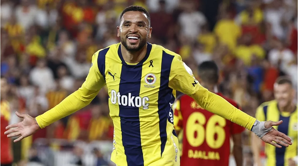 Süper Lig’in 31. haftasında, deplasmanda Sivasspor’u 3-1 mağlup eden Fenerbahçe,