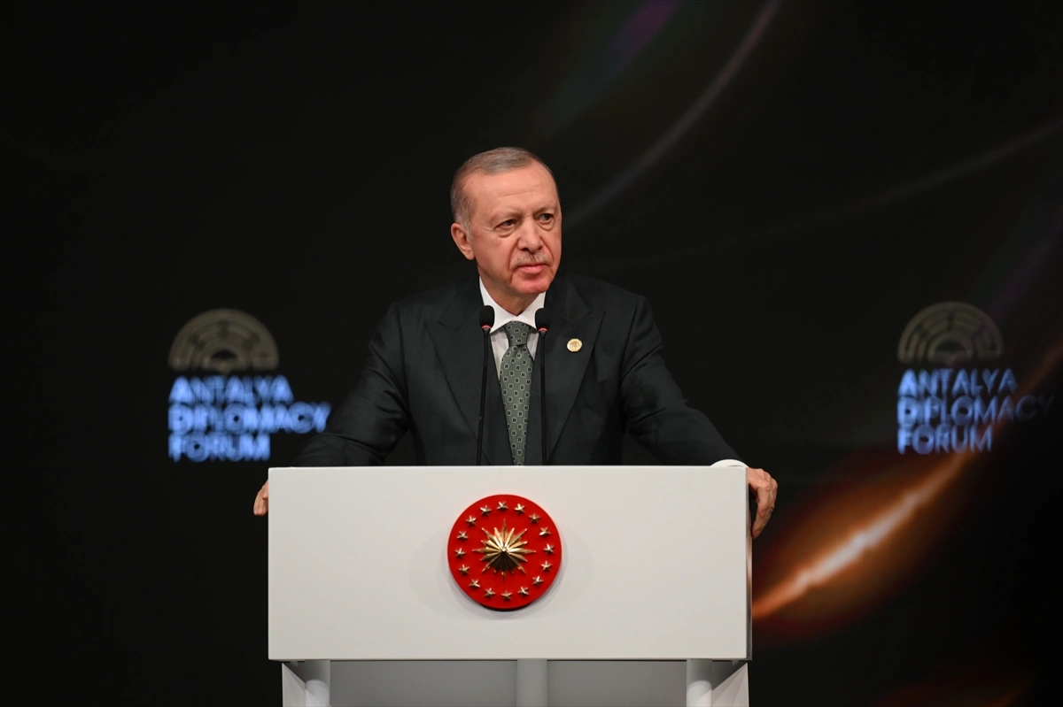 Cumhurbaşkanı Erdoğan’ın himayesinde, Dışişleri Bakanı Hakan Fidan’ın ev sahipliğinde 11-13