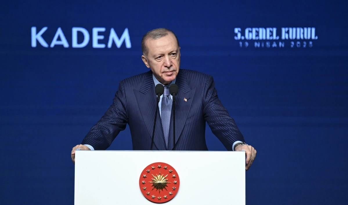 Cumhurbaşkanı Recep Tayyip Erdoğan , Atatürk Kültür Merkezi’nde düzenlenen KADEM