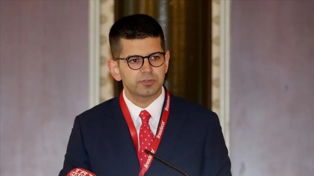 Finans Ofisi Başkanlığına Atanan Ahmet Burak Dağlıoğlu Kimdir? Kaç Yaşında, Aslen Nereli, Hangi Görevlerde Bulundu?