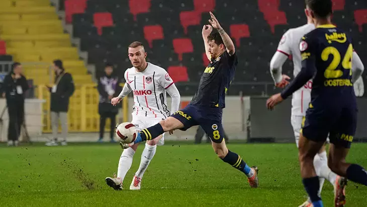 Gaziantep-Fenerbahçe Canlı Şifresiz Maç İzle Türkiye Futbol Federasyonu | Süper Lig 26 Nisan 2025