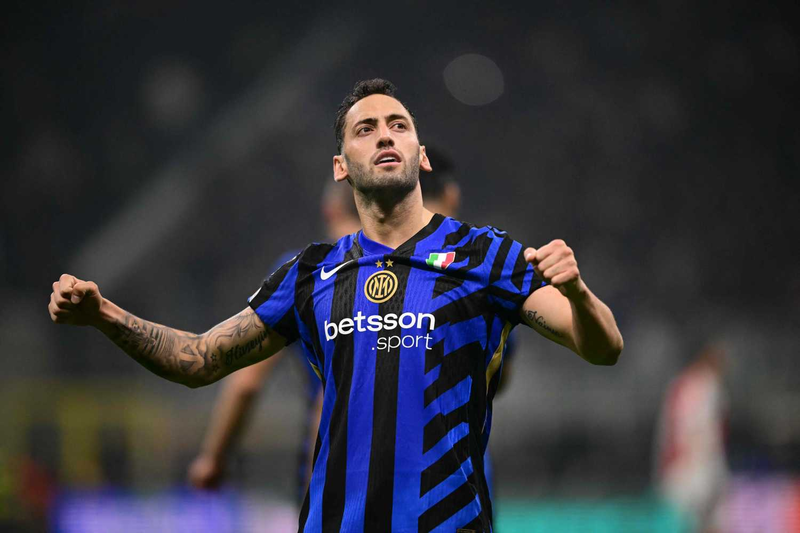 Hakan Çalhanoğlu İlk 11’de Mi? Inter-Bayern Münih Canlı Şifresiz İzle Linki Burada!