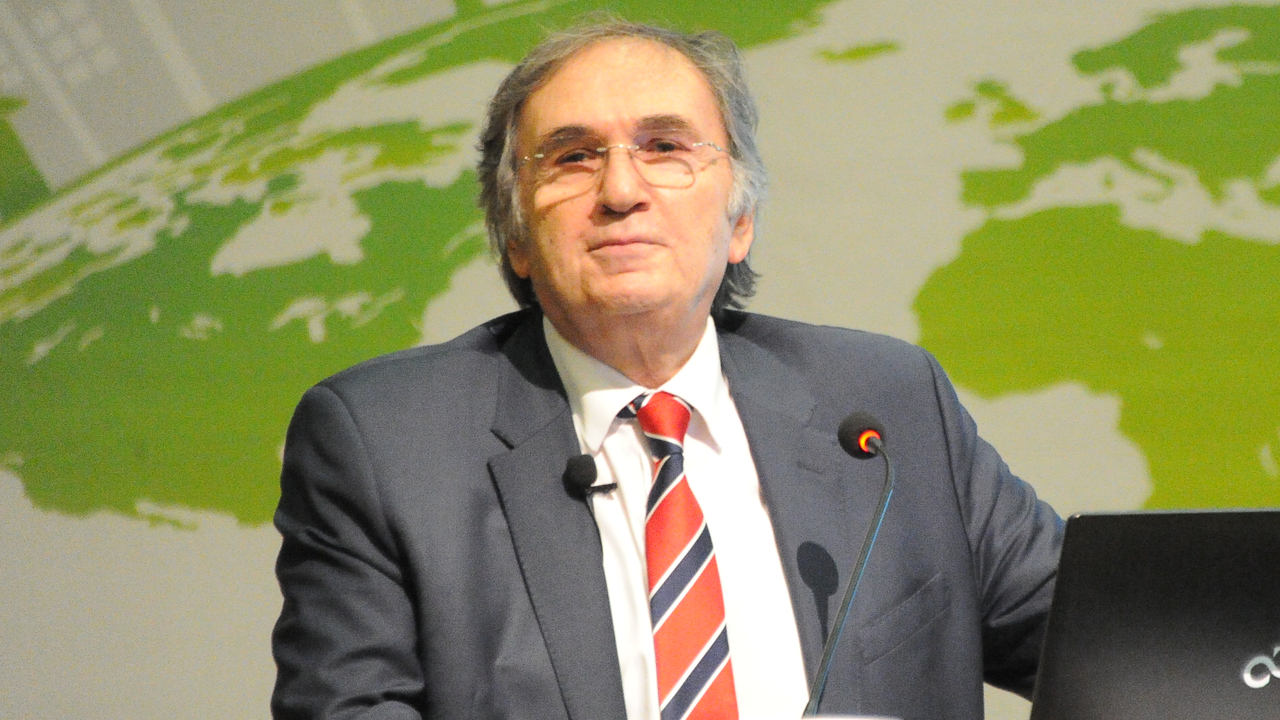 İbrahim Saraçoğlu kimdir