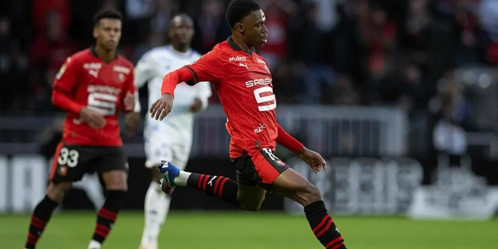 Jeanuel Belocian Kimdir? Boyu, Kilosu, Yaşı Kaç? Hangi Ülkeli, Dini, Piyasa Değeri, Mevkii, İstatistikleri, Hangi Takımda, Hangi Takımlarda Oynadı? Bayer Leverkusen Jeanuel Belocian Biyografisi